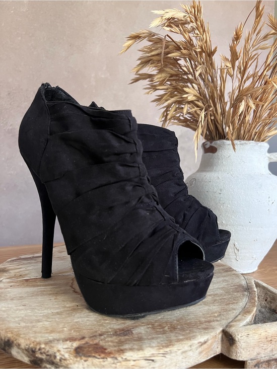 DIVA Lounge Shoes - Black Ruched Peep-Toe Platform Stiletto Booties - DIVA Lounge SIZE 7